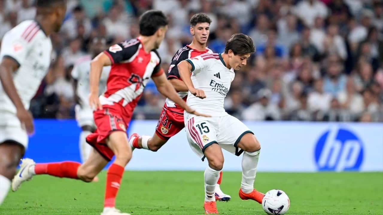 Foto - Real Madrid’den 4 gollü galibiyet: Arda Güler’den asist