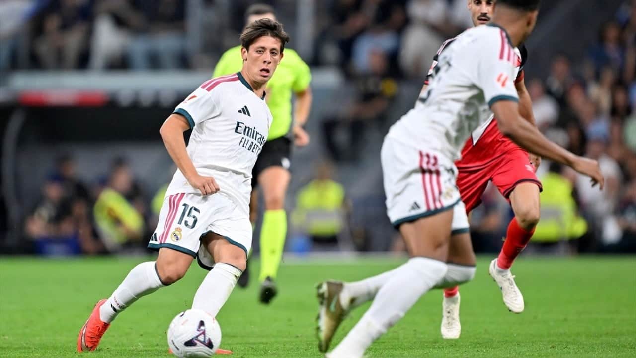 Foto - Real Madrid’den 4 gollü galibiyet: Arda Güler’den asist