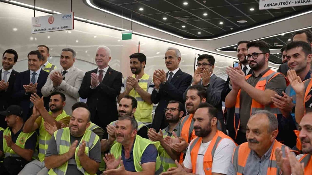 Foto - Rekorlar peş peşe geliyor: Türkiye’nin en hızlı metrosunda yeni zirve