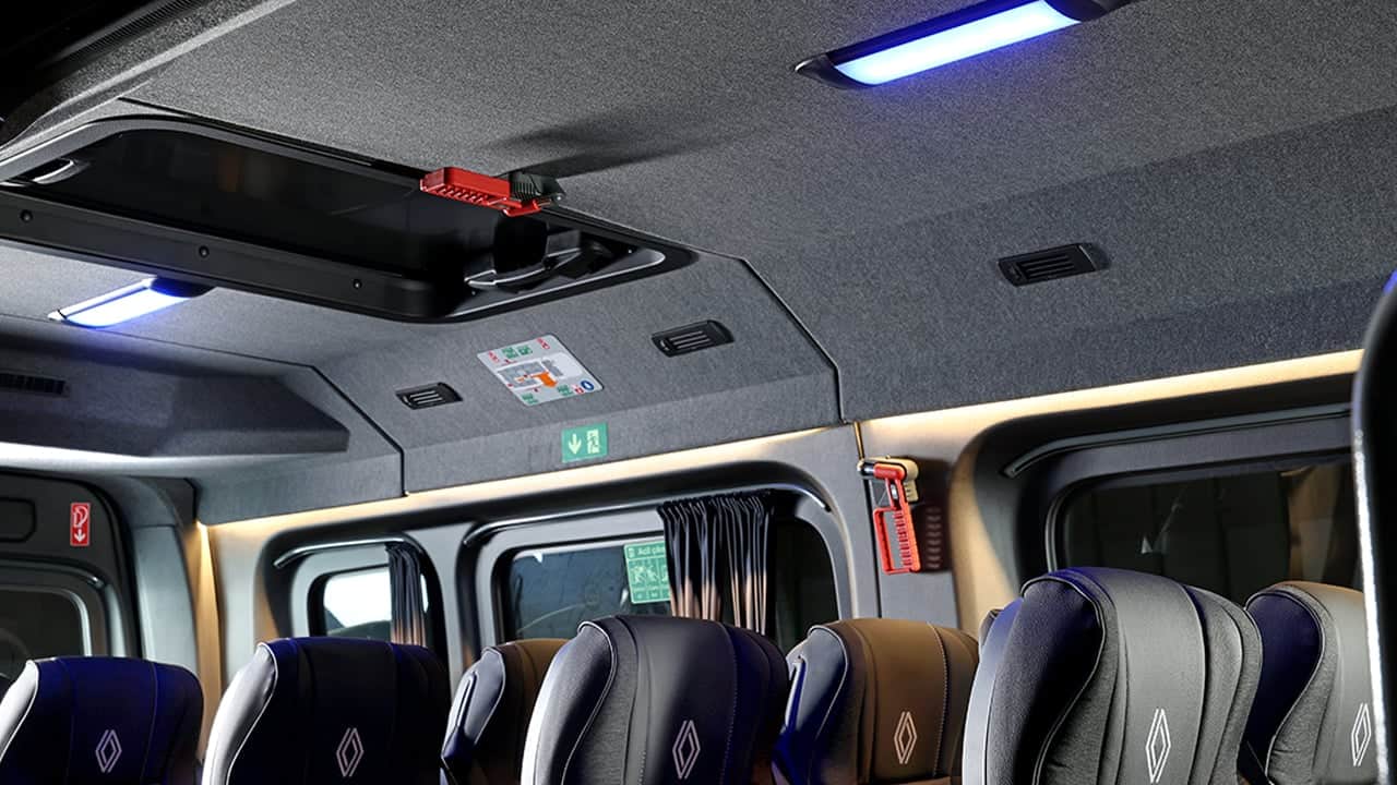 Foto - Renault Master geri döndü! Yeni minibüs ve açık kasa kamyonetin fiyatı belli oldu!