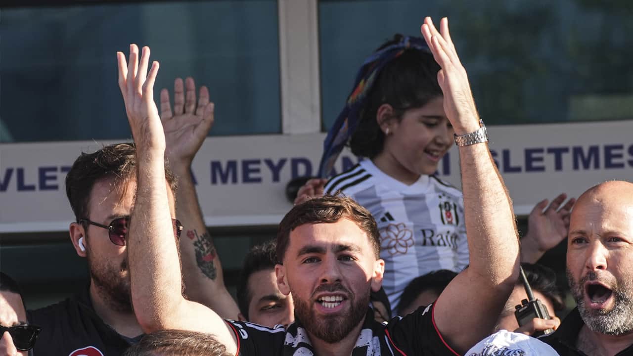 Foto - Herkesi şaşırtıyor: Beşiktaş 1 yıldır uyguladığı geleneği derbi öncesi devreye soktu!