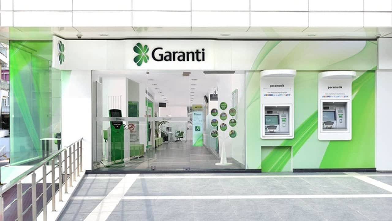 Foto - Resmen felekleri şaştı! Türkiye’nin dev bankasına çok büyük şok
