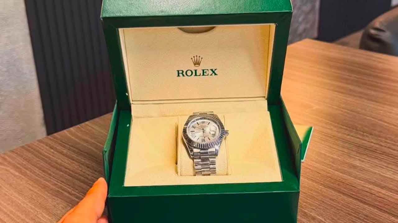 Foto - Rolex paylaşımı yapan AK Partili isim istifa etti: Davaya zarar verdim