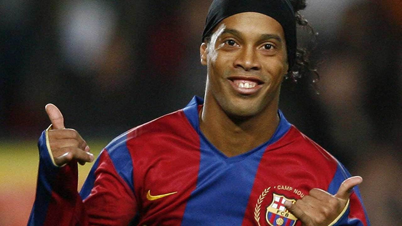 Foto - Ronaldinho, futbola geri döndü! Anlaştığı takım olay oldu