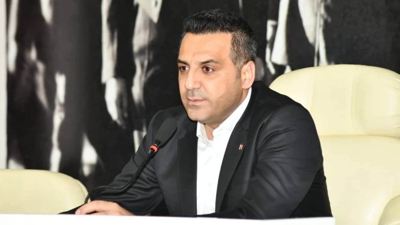 Foto - Rozeti takacağı tarih bile verildi! AK Parti’ye geçeceği söylenen o başkan telefonlara çıkmıyor