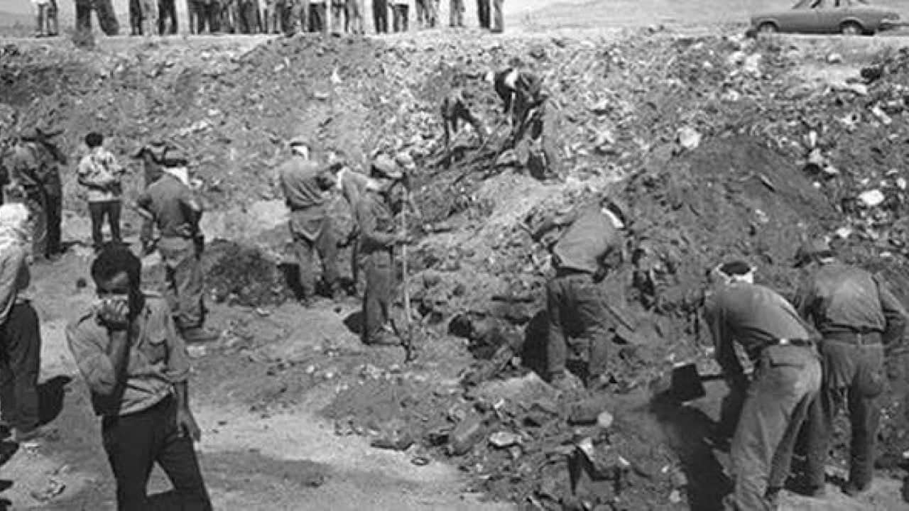 Foto - Rumların 52 yıl önce katlettiği 15 Kıbrıslı şehit Türk'ün kimliği belirlendi