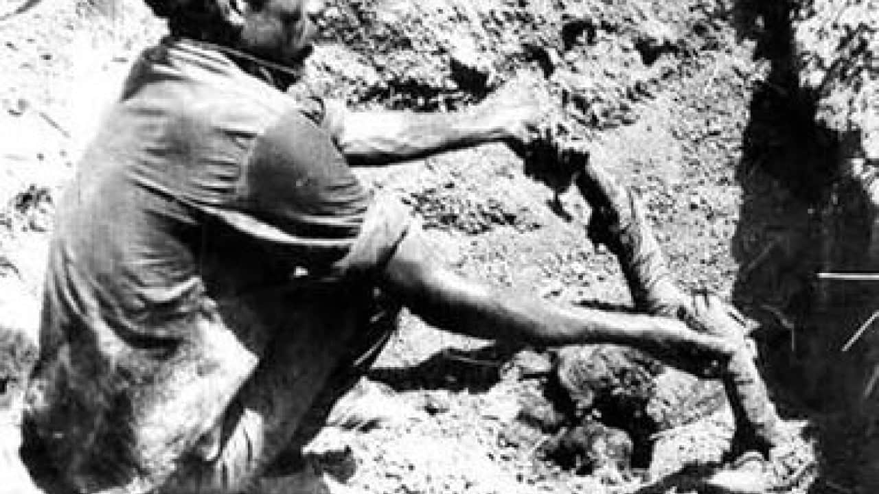 Foto - Rumların 52 yıl önce katlettiği 15 Kıbrıslı şehit Türk'ün kimliği belirlendi