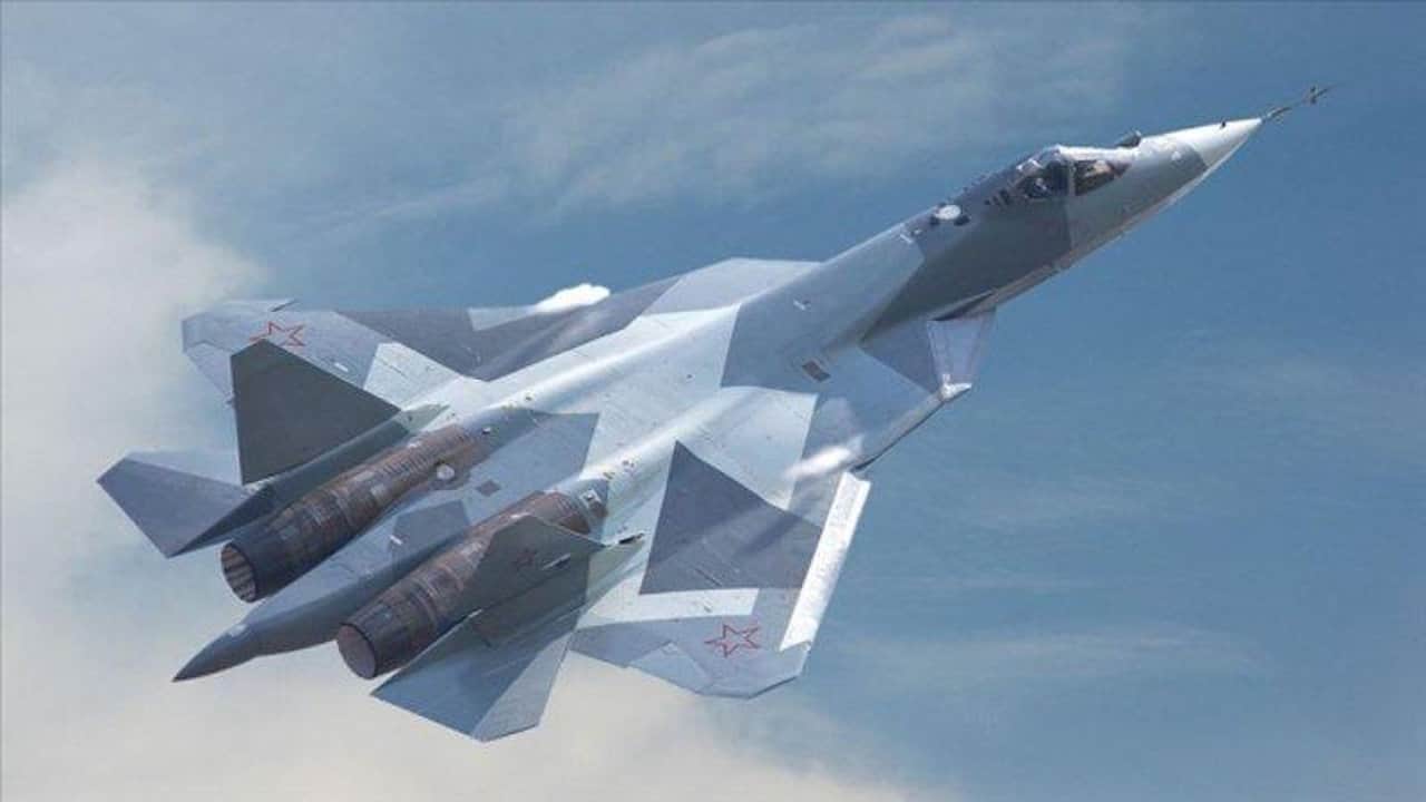 Foto - Ruslar ilk defa bunu yaptı: Su-57 savaş uçakları koptu geliyor