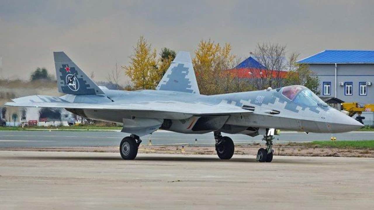 Foto - Ruslar ilk defa bunu yaptı: Su-57 savaş uçakları koptu geliyor