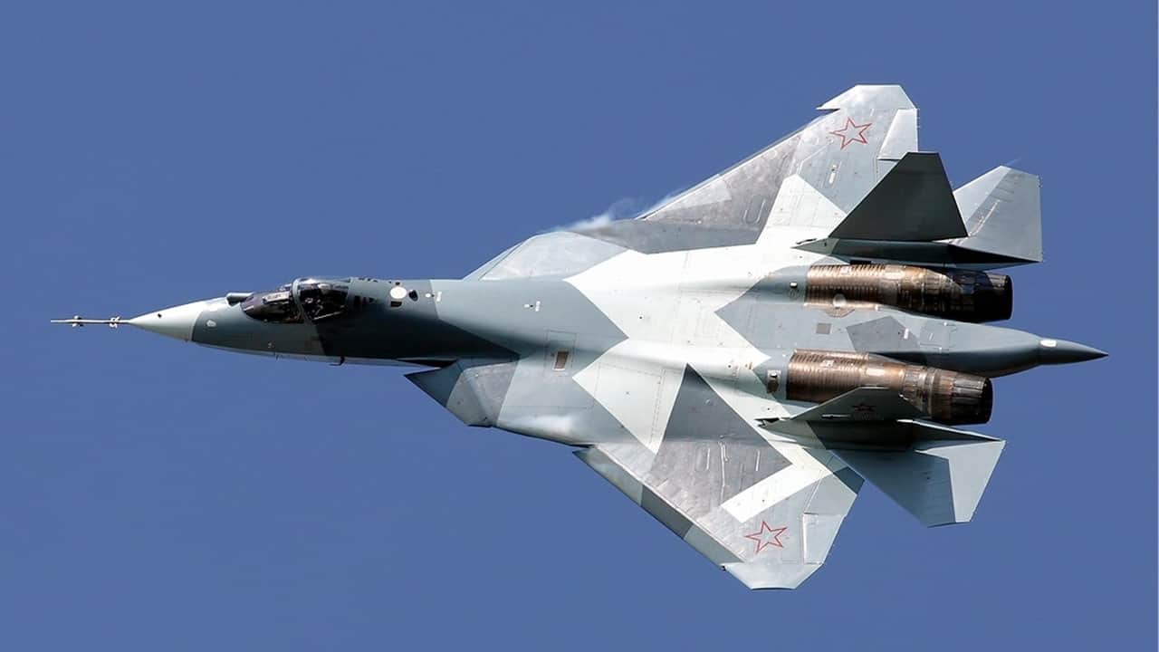 Foto - Ruslar ilk defa bunu yaptı: Su-57 savaş uçakları koptu geliyor