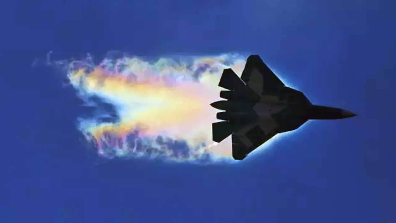Foto - Rusya'dan dikkat çeken hamle! Su-57'leri Çin sınırına yığdı