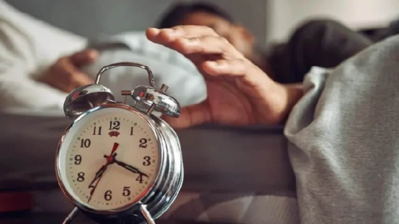 Sabahları alarm çalmadan uyanmak mümkün! İşte doğal uyku ritminin sırrı