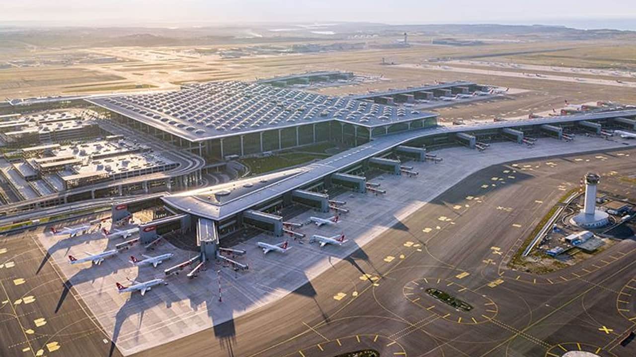 Foto - Sabiha Gökçen Havalimanı'ndan tarihi başarı: Yaz sezonunda 40 ülkenin nüfusunu geride bıraktı!