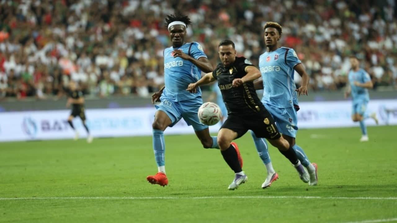 Foto - Salah’lı Trabzonspor’a yerel medya şoku: ‘Ruhu gitmiş iskeleti kalmış’