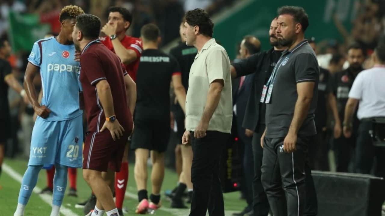 Foto - Salah’lı Trabzonspor’a yerel medya şoku: ‘Ruhu gitmiş iskeleti kalmış’