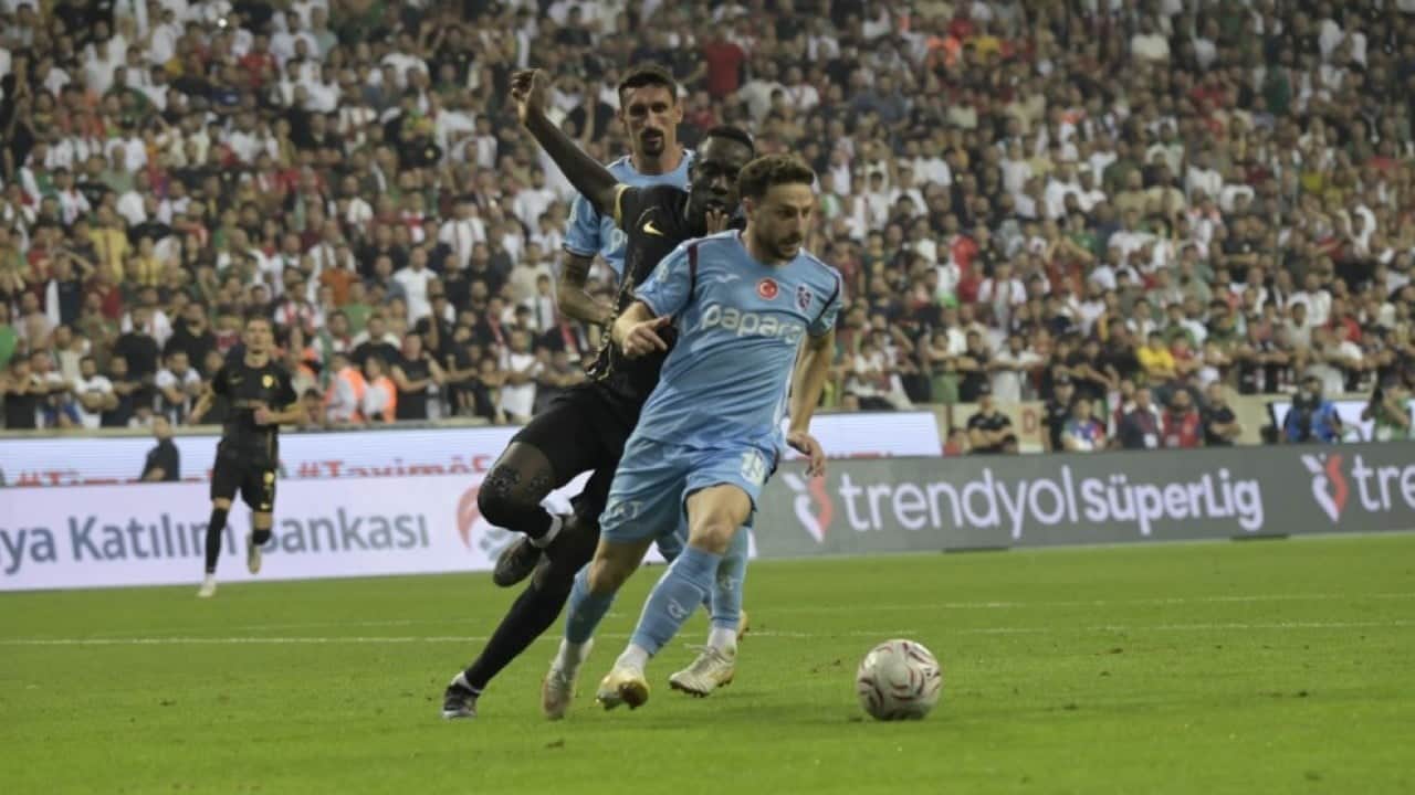 Foto - Salah’lı Trabzonspor’a yerel medya şoku: ‘Ruhu gitmiş iskeleti kalmış’