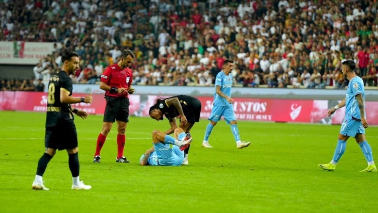 Foto - Salah’lı Trabzonspor’a yerel medya şoku: ‘Ruhu gitmiş iskeleti kalmış’
