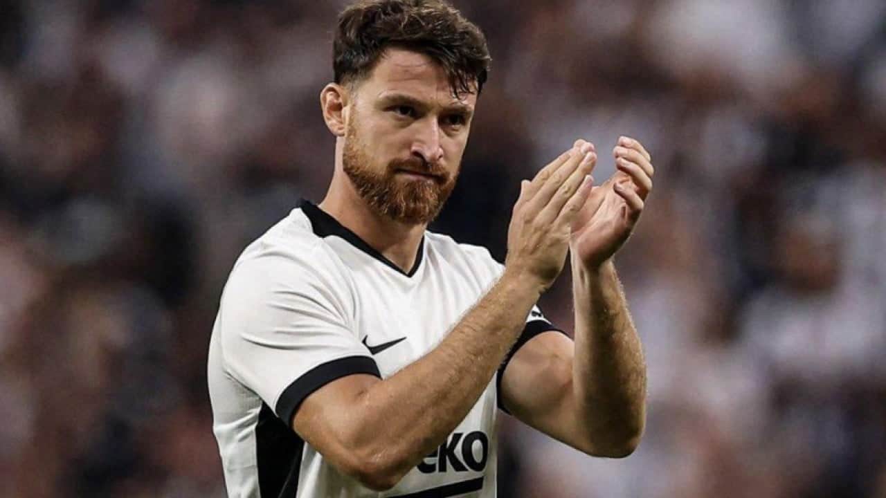 Salih Özcan’dan Beşiktaş açıklaması: Tam zamanında gelmişim