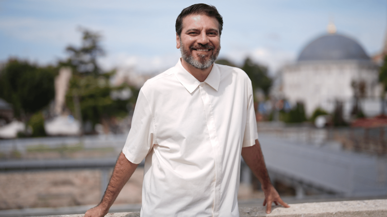 Foto - Sami Yusuf’tan Türkiye mesajı: Zahid Bizi Tan Eyleme