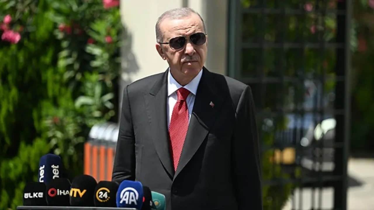 Foto - Şamil Tayyar'dan olay çıkış: AK Parti'nin planını 'Ankara çok hareketli, sıcak yaz kapıda' diyerek duyurdu