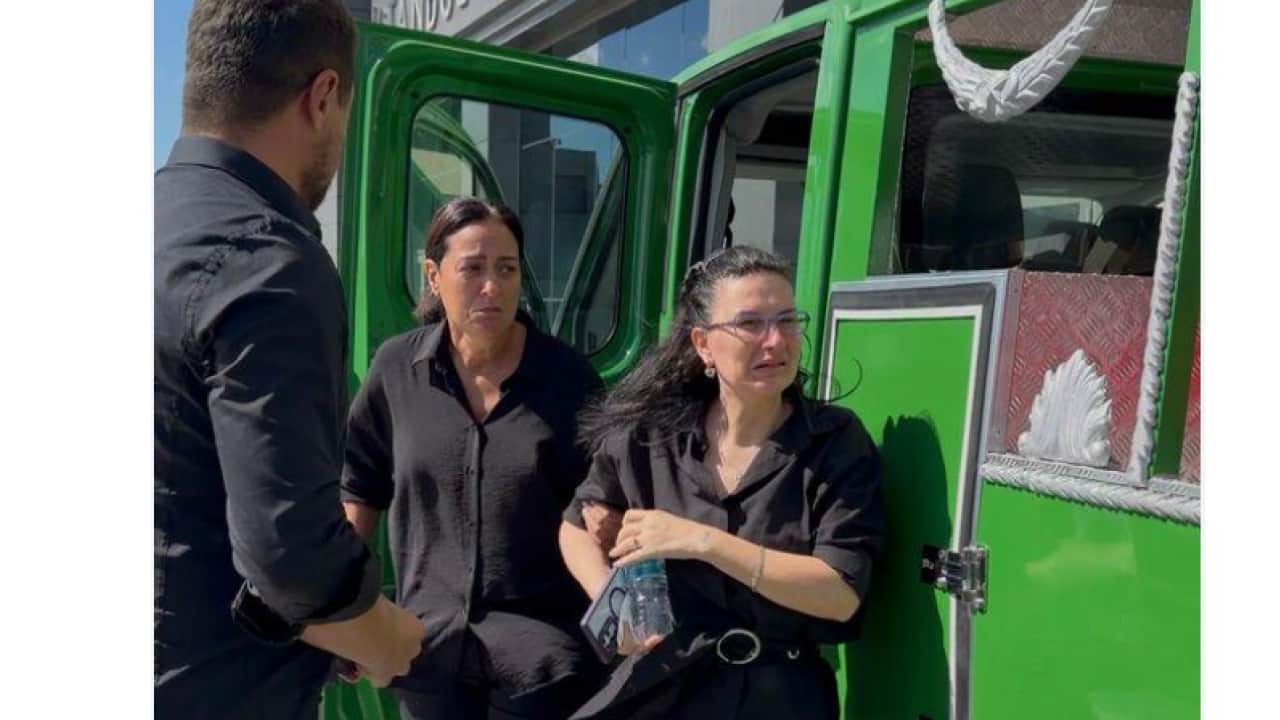 Foto - Sanat camiasından Serhat Kılıç'a veda! ‘Hep acelesi vardı, ölümde de acele etti!’