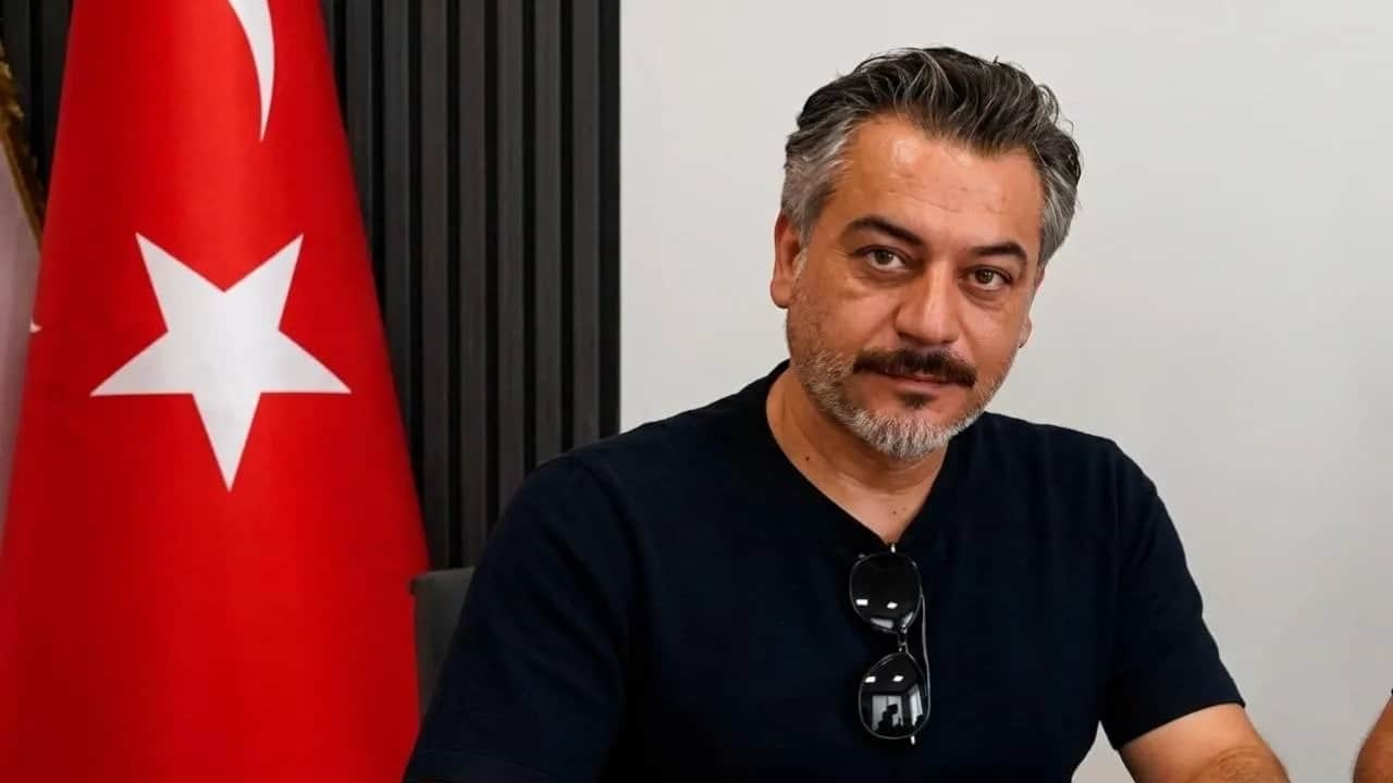 Foto - Şanlıurfa’da feci trafik kazası! Gazeteci ve program sunucusu isim hayatını kaybetti