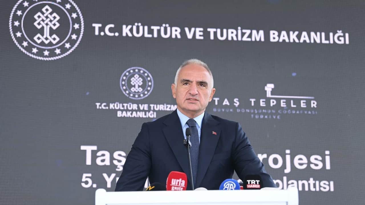 Foto - Şanlıurfa’da tarih resmen fışkırdı: Ağzı dikili "ölüm yüzü" heykeli bilim dünyasını heyecanlandırdı