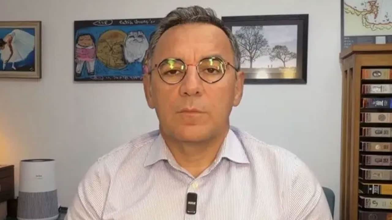 Foto - Sapkınlığa ‘Özgürlük’ süsü! LGBT derneklerine darbe ağlayan Deniz ve Şirin