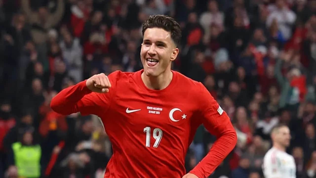 Foto - Sarı Kırmızılılar KAP’a bildirdi: A Mlli yıldız Galatasaray'da