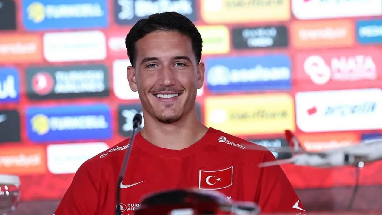 Foto - Sarı Kırmızılılar KAP’a bildirdi: A Mlli yıldız Galatasaray'da