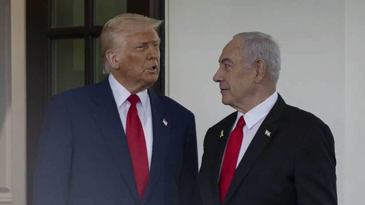 Foto - Sarı şeytan Trump, terörist Netanyahu'ya bomba yağdırdı