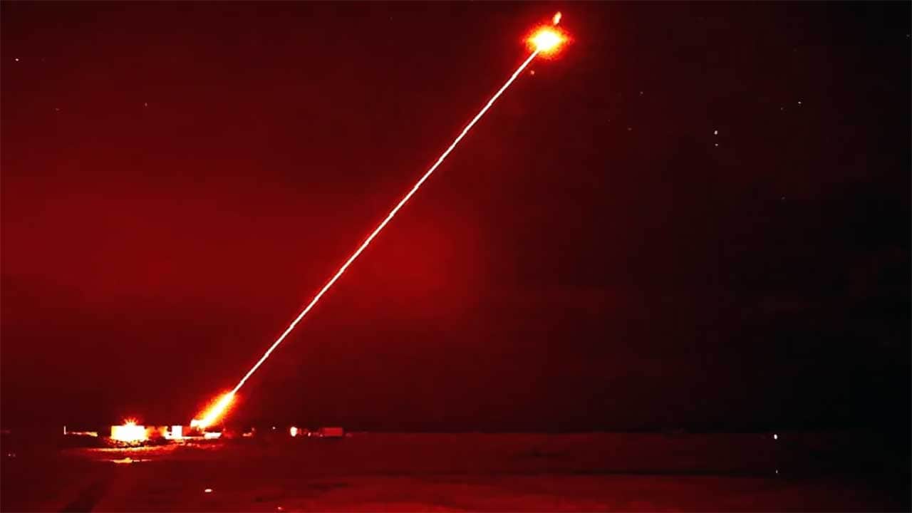 Foto - Savunma füzeleri çaresiz kaldı! Lazer silahı gelecek yıl hizmete girecek