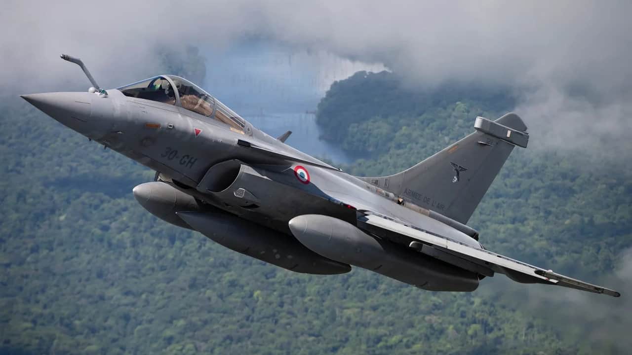 Foto - Savunma sanayiinde büyük dönüşüm için düğmeye basıldı: Gökyüzünün canavarı Rafale uçakları ve yerli üretim yetkisi verildi