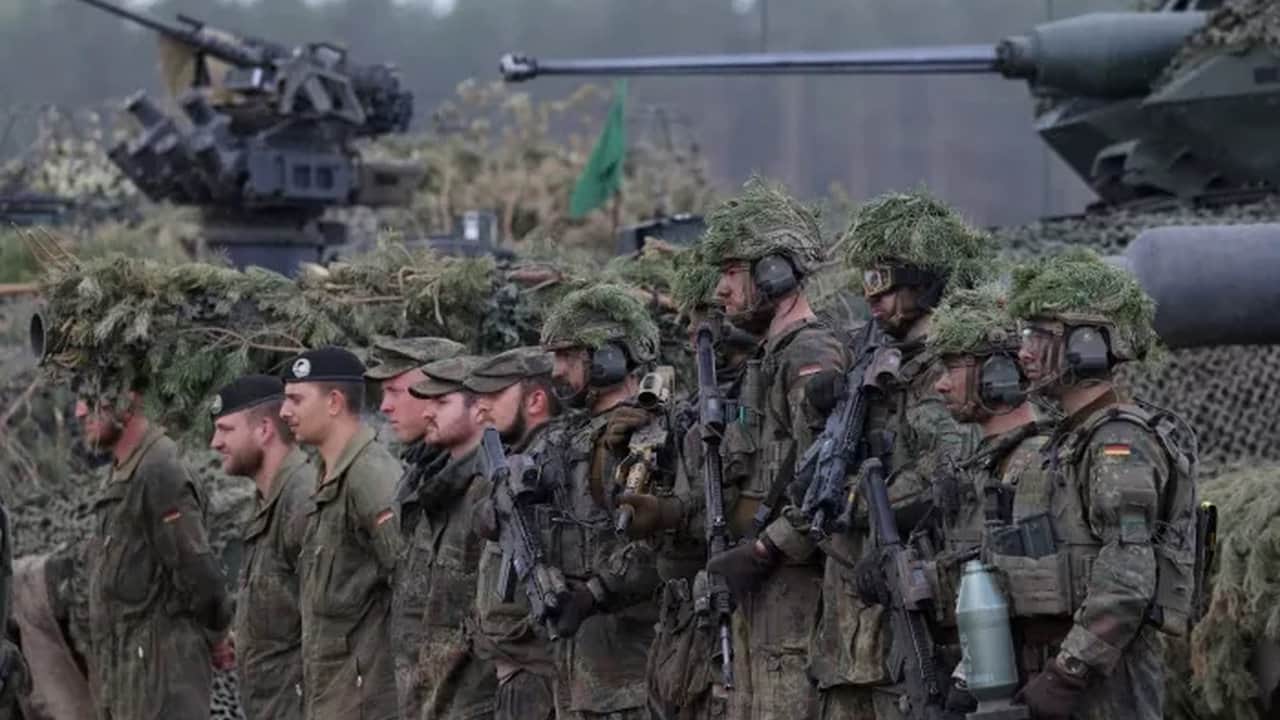 Foto - Savunma sanayiinde yılın hamlesi! Kasalarını Türk şirketlerine açtılar, resmen "20 milyar euroyu gelin kapın" diyorlar