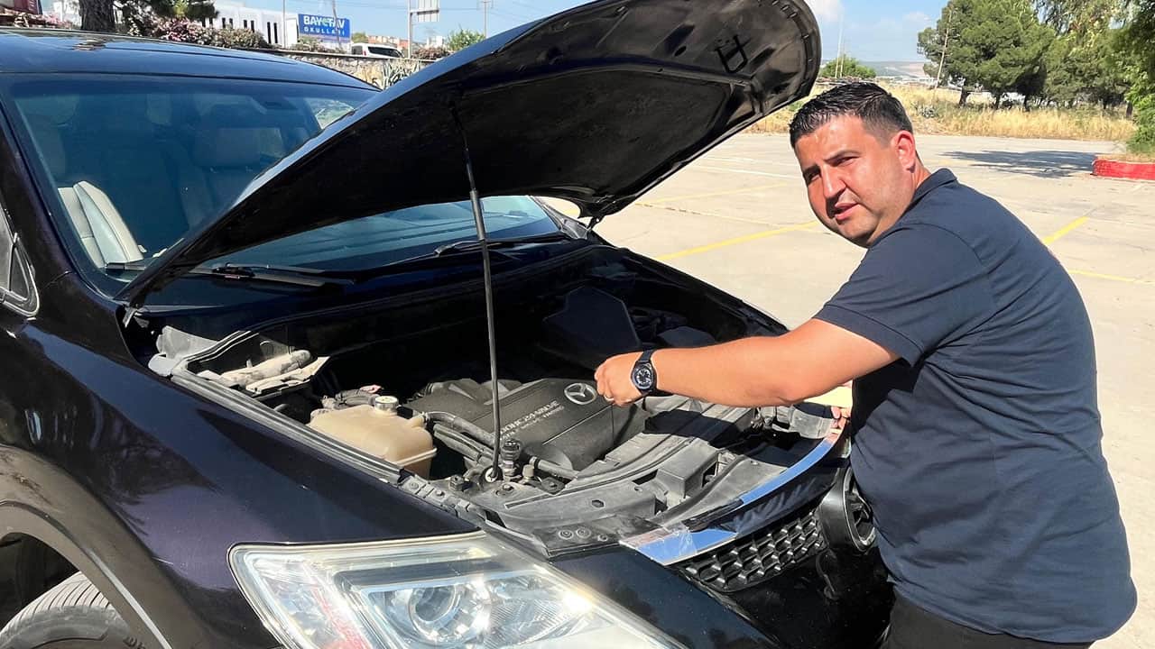 Foto - 'Sazan sarmalı' yöntemine son! Gezen Usta ikinci el araçta ezber bozuyor