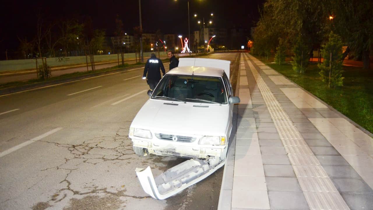 Foto - Şehir farklı rezalet aynı! Ayyaşlar yolda vatandaşın canı darda