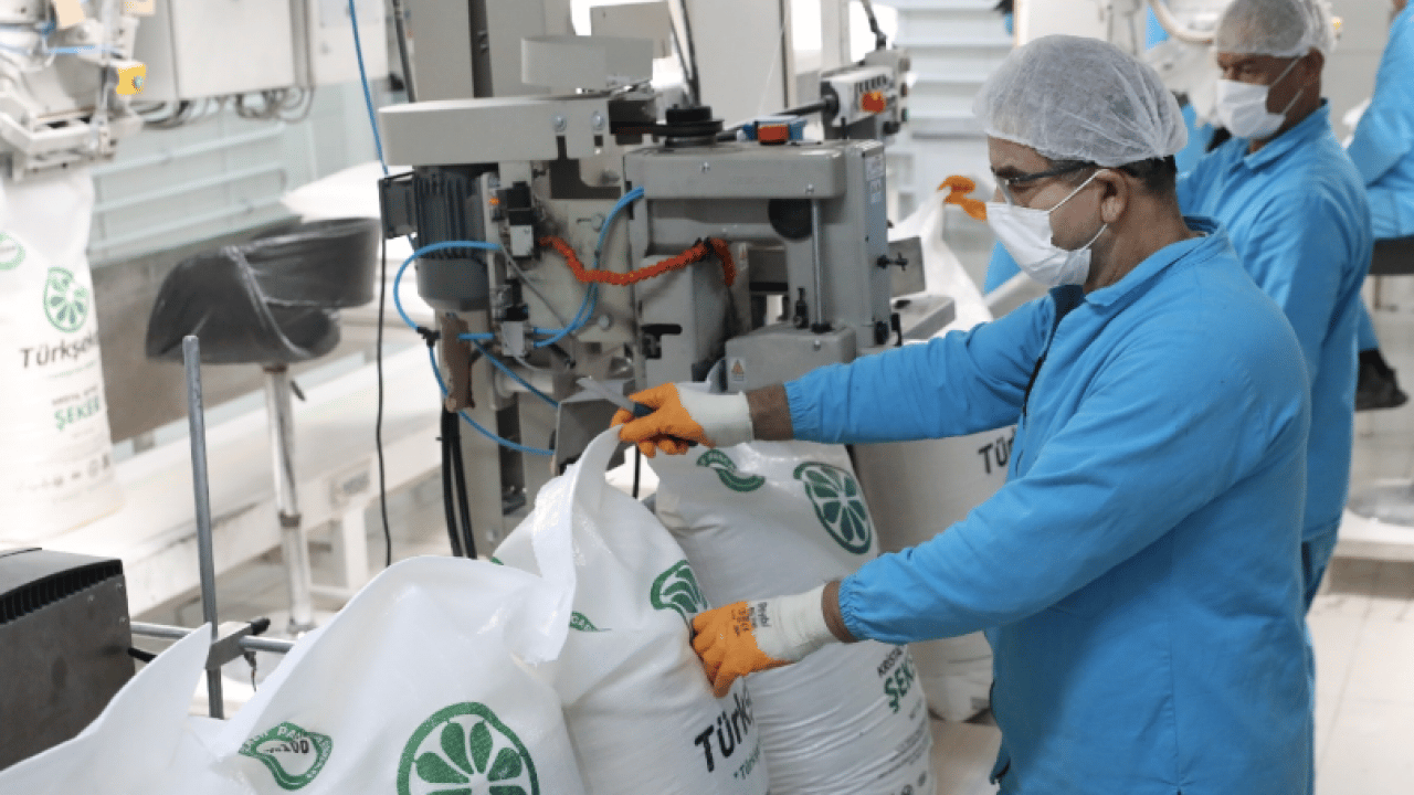 Foto - 'Şeker fabrikaları satıldı' iddialarına Türkşeker'den rekorla yanıt geldi! 936 bin ton şeker üretildi...