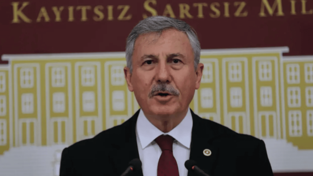 Foto - Selçuk Özdağ’dan Davutoğlu’na zehir zemberek sözler! Erdoğan’ın yıllar önceki teklifini açıkladı