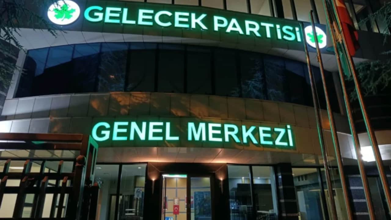 Foto - Selçuk Özdağ’dan Davutoğlu’na zehir zemberek sözler! Erdoğan’ın yıllar önceki teklifini açıkladı
