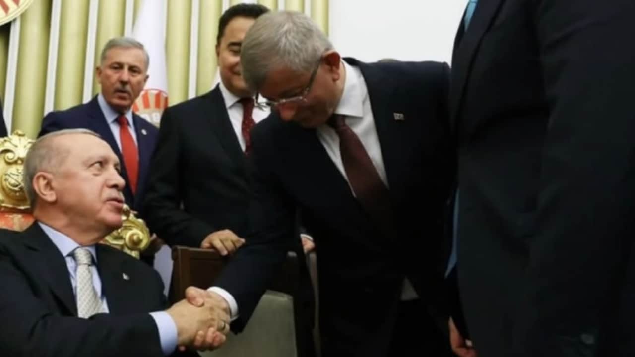 Foto - Selçuk Özdağ’dan Davutoğlu’na zehir zemberek sözler! Erdoğan’ın yıllar önceki teklifini açıkladı