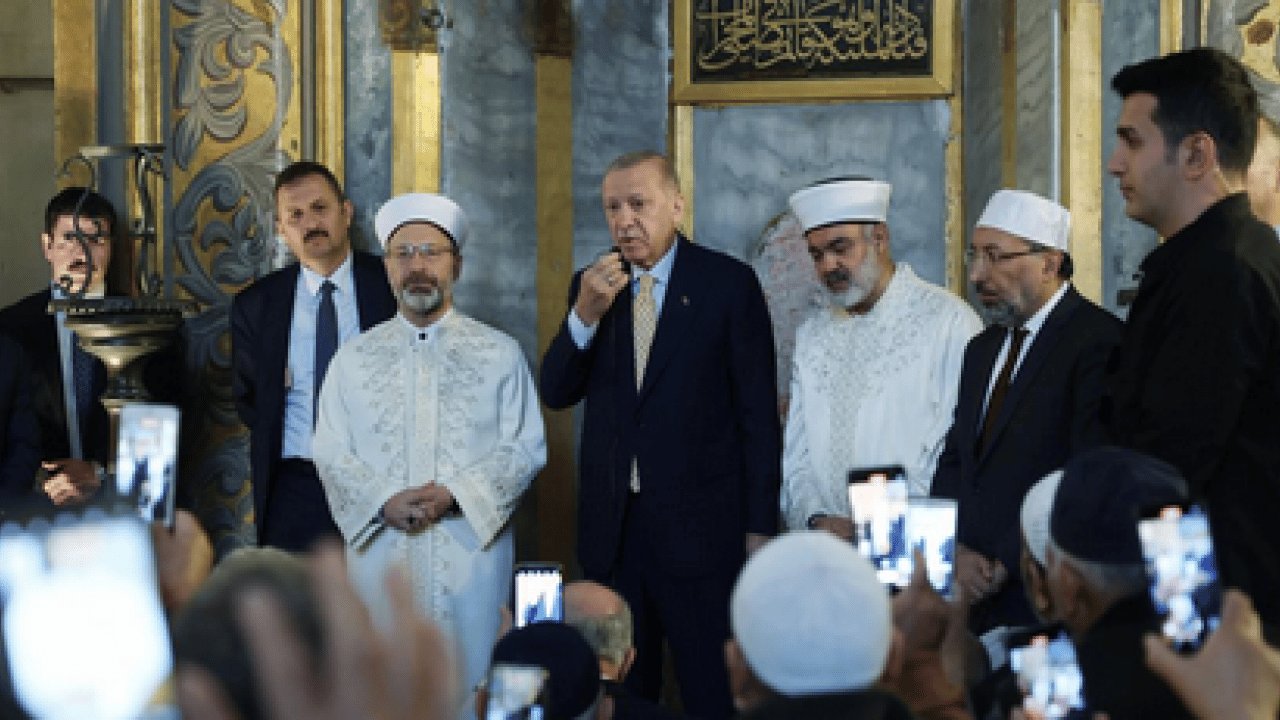 Foto - Selma Savcı yazdı: Ayasofya kubbesiyle, sütunuyla İslâm’ındır!