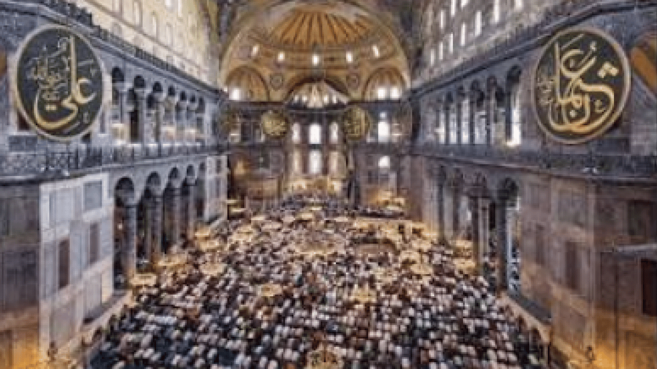 Foto - Selma Savcı yazdı: Ayasofya kubbesiyle, sütunuyla İslâm’ındır!