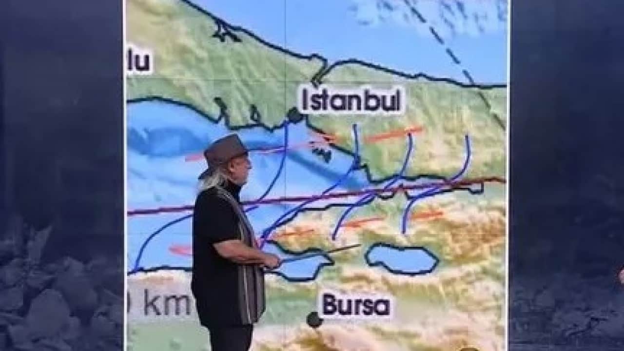 Foto - Şener Üşümezsoy'dan yeni deprem açıklaması: Beklediği büyüklüğü açıkladı!