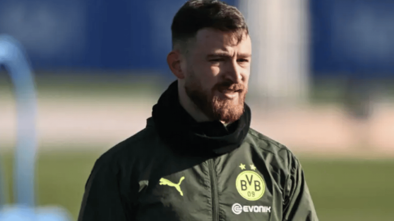 Foto - Serdal Adalı'dan milli futbolcuya bomba mesaj: Seni alacağız, kimseyle görüşme diyerek ilan etti!