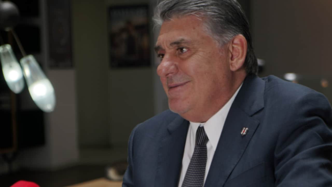 Serdar Adalı'dan eski yönetimlere gönderme! Camiadaki en büyük problemi anlattı