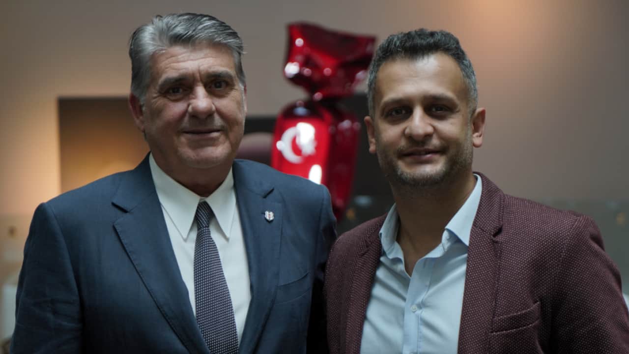 Foto - Serdar Adalı'dan eski yönetimlere gönderme! Camiadaki en büyük problemi anlattı