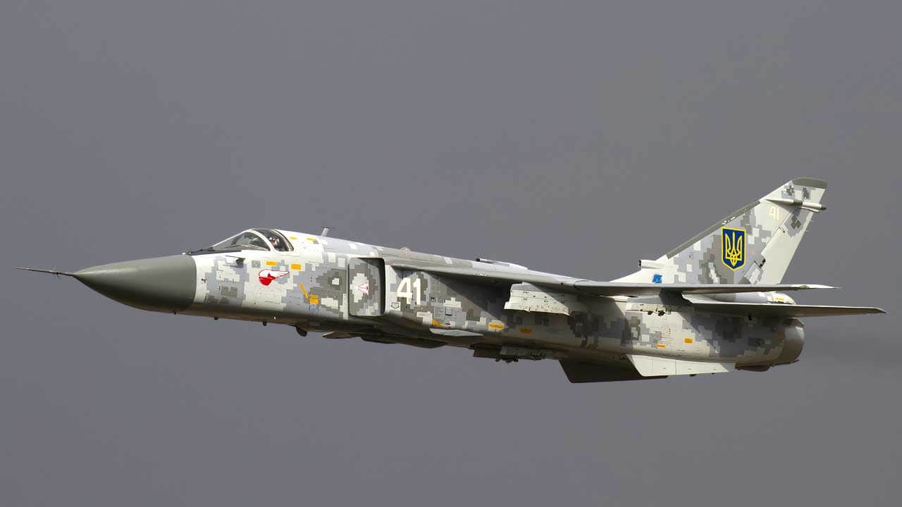 Foto - Sıcak saatler! Su-24M tipi bombardıman uçağı düştü