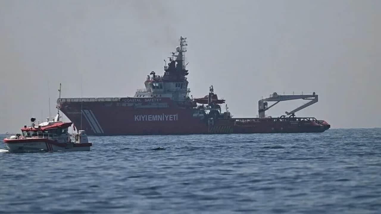 Foto - Silivri açıklarındaki kazada gemi batmıştı! Arama kurtarma çalışmaları sürüyor
