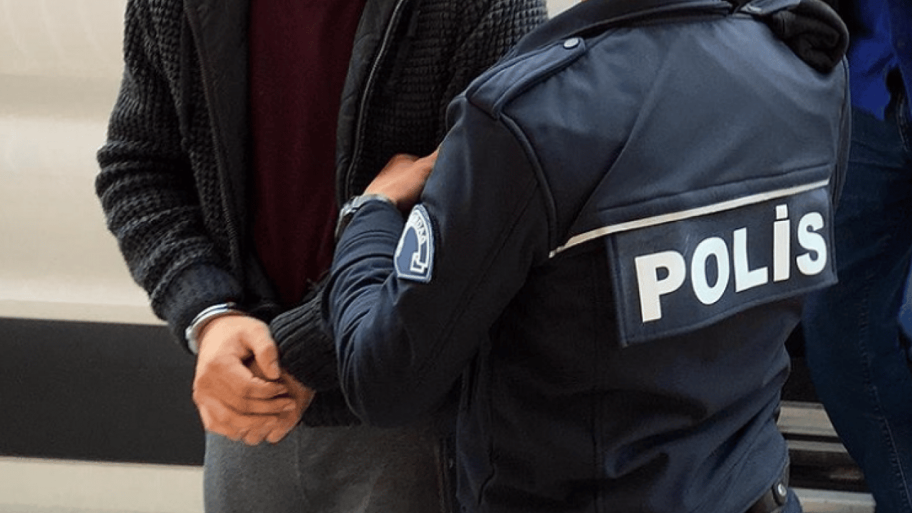 Foto - Silivri’de yolsuzluk soruşturması! Belediye başkanı ve 17 şüpheli adliyede
