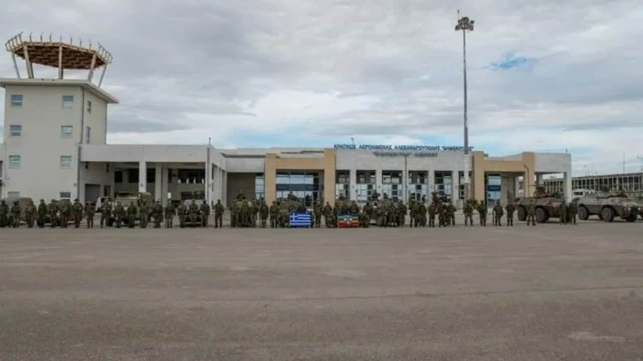 Foto - Sınır hattında hareketli saatler: Askerler Türkiye'ye sıfır noktasında harekete geçti